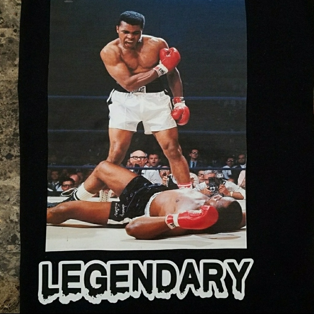 MUHAMMAD ALI "LEGENDARY " BRAND NEW TEE.